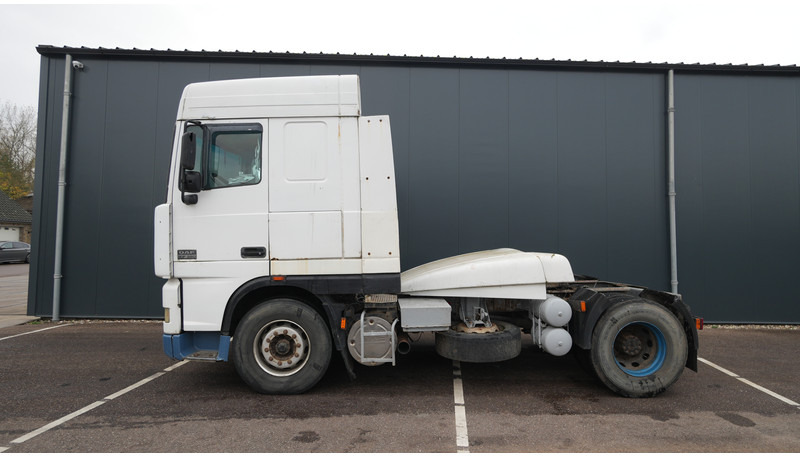 DAF XF 95.380 SC MANUAL GEARBOX EURO 3 - 트랙터 유닛 : 사진 1 DAF XF 95.380 SC MANUAL GEARBOX EURO 3 - 트랙터 유닛 : 사진 1