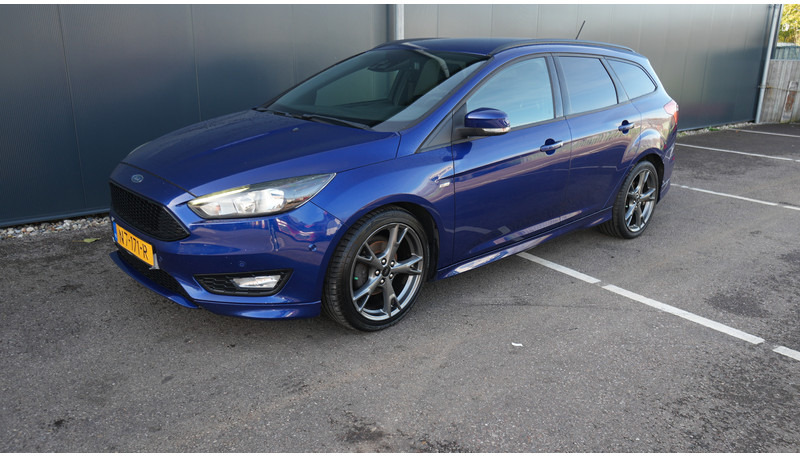 Ford Focus WAGON 1.5TDCI ST-Line - 소형 버스, 승합차 : 사진 3 Ford Focus WAGON 1.5TDCI ST-Line - 소형 버스, 승합차 : 사진 3