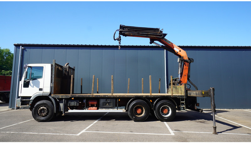 Iveco EUROTRAKKER CURSOR 350 6X4 FALTBED WITH PALFINGER PK 20002 CRANE - 크레인 트럭 : 사진 1 Iveco EUROTRAKKER CURSOR 350 6X4 FALTBED WITH PALFINGER PK 20002 CRANE - 크레인 트럭 : 사진 1
