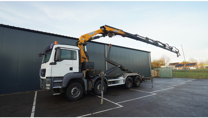 MAN TGS 35.400 8X4 HOOKARM SYSTEM WITH EFFER 305/11/6S - 크레인 트럭 : 사진 2 MAN TGS 35.400 8X4 HOOKARM SYSTEM WITH EFFER 305/11/6S - 크레인 트럭 : 사진 2
