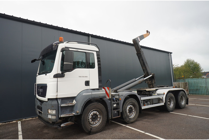 MAN TGS 35.400 8x4 HOOKARM SYSTEM MANUAL GEARBOX - 후크 리프트 트럭 : 사진 2 MAN TGS 35.400 8x4 HOOKARM SYSTEM MANUAL GEARBOX - 후크 리프트 트럭 : 사진 2