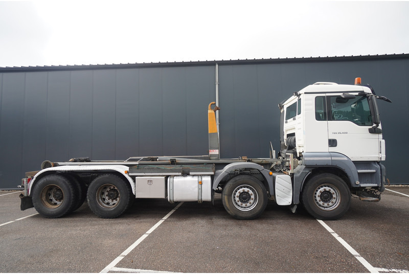 MAN TGS 35.400 8x4 HOOKARM SYSTEM MANUAL GEARBOX - 후크 리프트 트럭 : 사진 4 MAN TGS 35.400 8x4 HOOKARM SYSTEM MANUAL GEARBOX - 후크 리프트 트럭 : 사진 4