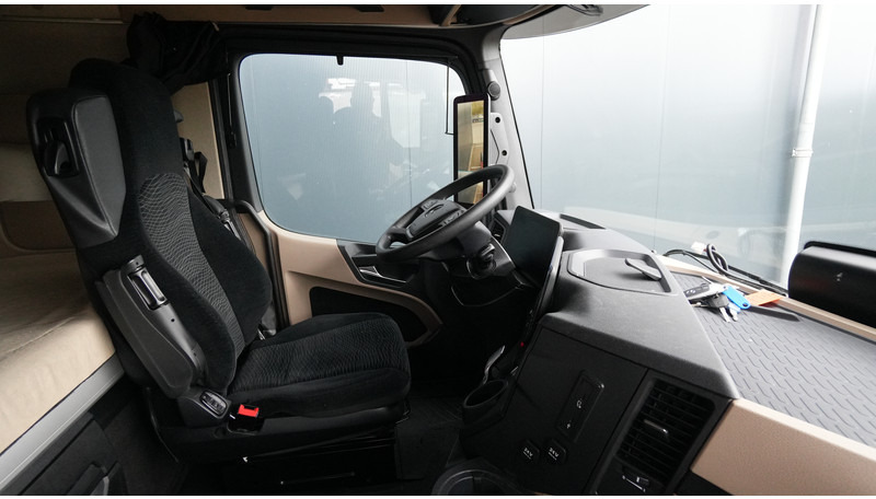 Mercedes-Benz ACTROS 1945 GIGASPACE 649.700KM - 트랙터 유닛 : 사진 5 Mercedes-Benz ACTROS 1945 GIGASPACE 649.700KM - 트랙터 유닛 : 사진 5