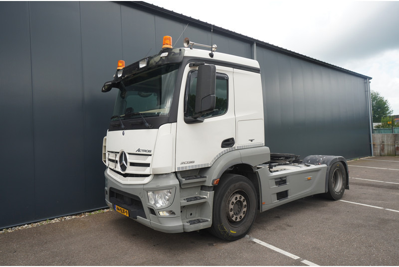 Mercedes-Benz ACTROS 2036 ADR 663.000KM - 트랙터 유닛 : 사진 3 Mercedes-Benz ACTROS 2036 ADR 663.000KM - 트랙터 유닛 : 사진 3