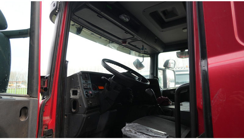 Scania P 380 10X4 BLOW AND SUCK TRUCK 522.000 - 유조트럭 : 사진 5 Scania P 380 10X4 BLOW AND SUCK TRUCK 522.000 - 유조트럭 : 사진 5