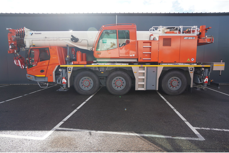Tadano-Faun ATF60G-3 6X6X6 WITH JIB - 크레인 트럭 : 사진 1 Tadano-Faun ATF60G-3 6X6X6 WITH JIB - 크레인 트럭 : 사진 1
