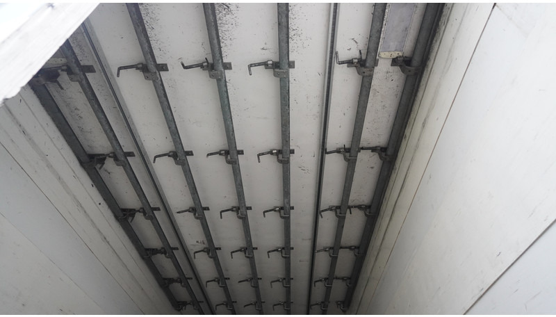 Van Eck 3 AXLE FRIGO WITH MEAT HOOK SYSTEM - 냉동 세미 트레일러 : 사진 4 Van Eck 3 AXLE FRIGO WITH MEAT HOOK SYSTEM - 냉동 세미 트레일러 : 사진 4