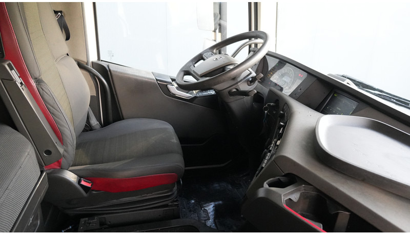 Volvo FH 420 6X2 ADR 881.000KM - 트랙터 유닛 : 사진 5 Volvo FH 420 6X2 ADR 881.000KM - 트랙터 유닛 : 사진 5