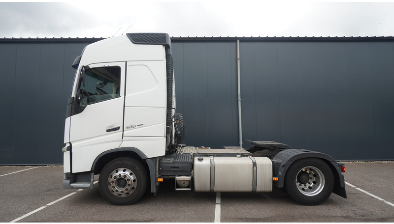 Volvo FH 420 GLOBETROTTER EURO 6 - 트랙터 유닛 : 사진 1 Volvo FH 420 GLOBETROTTER EURO 6 - 트랙터 유닛 : 사진 1