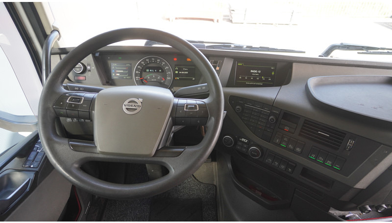 Volvo FH 460 EURO 6 GLOBETROTTER - 트랙터 유닛 : 사진 5 Volvo FH 460 EURO 6 GLOBETROTTER - 트랙터 유닛 : 사진 5