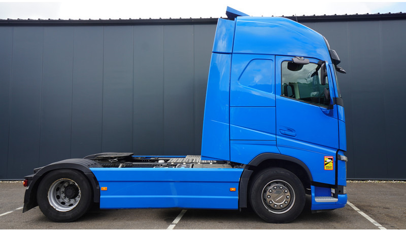Volvo FH 460 LNG GLOBETROTTER TRUCK WITH 839.000KM - 트랙터 유닛 : 사진 2 Volvo FH 460 LNG GLOBETROTTER TRUCK WITH 839.000KM - 트랙터 유닛 : 사진 2