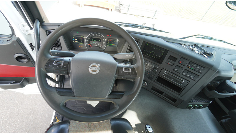 Volvo FMX 460 8X4 OPEN BOX WITH HIAB X-HIPRO 232 E-3 CRANE - 크레인 트럭 : 사진 5 Volvo FMX 460 8X4 OPEN BOX WITH HIAB X-HIPRO 232 E-3 CRANE - 크레인 트럭 : 사진 5