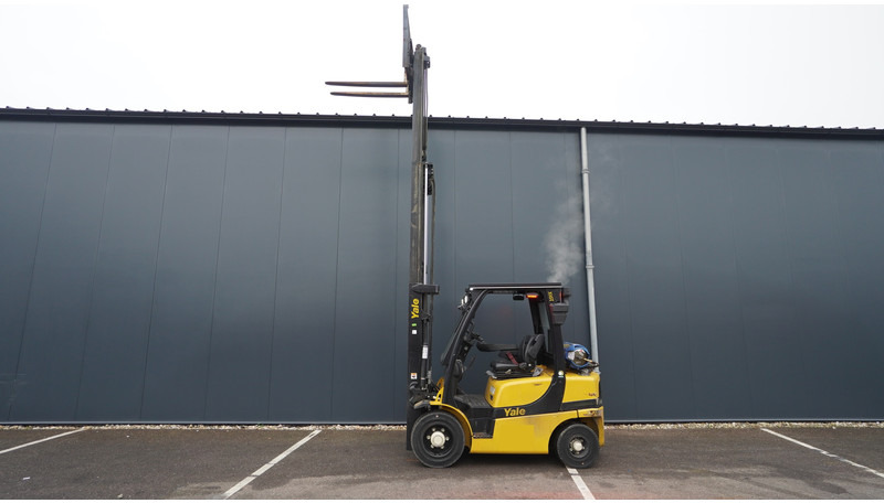 Yale GLP25VX E2170 LPG FORKLIFT TRIPLEX - 건설기계 : 사진 1 Yale GLP25VX E2170 LPG FORKLIFT TRIPLEX - 건설기계 : 사진 1