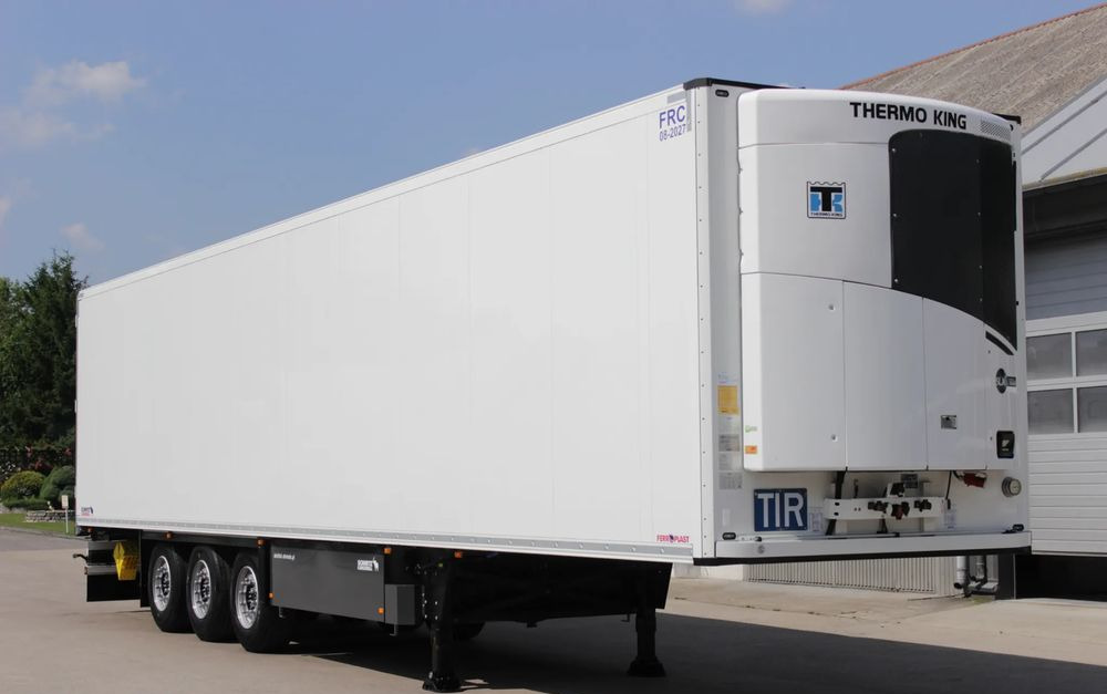 Schmitz Cargobull FP 60 Thermo King SLXi 300 / DOPPELSTOCK / Oś Podnoszona /JAK NOWA / ŚCIANA 7 CM / - 냉동 세미 트레일러 : 사진 3 Schmitz Cargobull FP 60 Thermo King SLXi 300 / DOPPELSTOCK / Oś Podnoszona /JAK NOWA / ŚCIANA 7 CM / - 냉동 세미 트레일러 : 사진 3