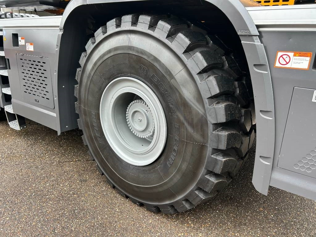 모바일 크레인 XCMG XCR70_E : 사진 12 모바일 크레인 XCMG XCR70_E : 사진 12