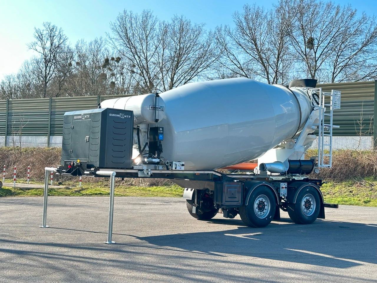 EUROMIX MTP - 10m³ Betonmischer-Auflieger - 콘크리트 믹서 트럭 : 사진 4 EUROMIX MTP - 10m³ Betonmischer-Auflieger - 콘크리트 믹서 트럭 : 사진 4