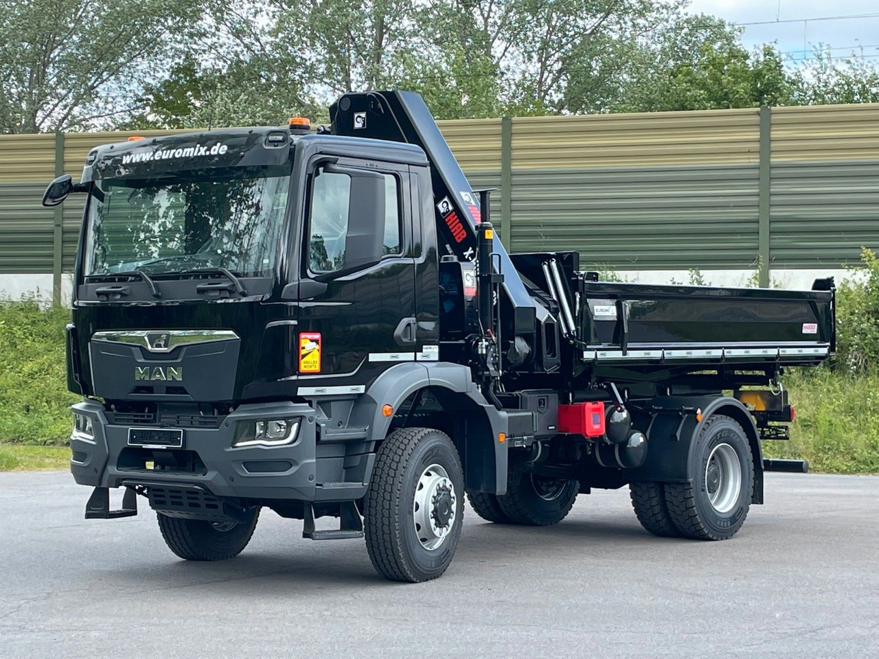 MAN TGM 18.320 4x4 Euro6e Hiab X Hiduo 228-4 - 덤프트럭, 크레인 트럭 : 사진 2 MAN TGM 18.320 4x4 Euro6e Hiab X Hiduo 228-4 - 덤프트럭, 크레인 트럭 : 사진 2