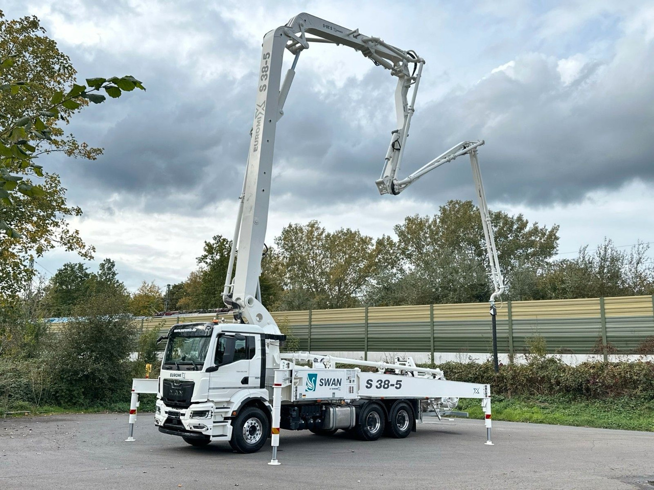 콘크리트 믹서 트럭 MAN TGS 26.510 6x4 SWAN TSP 38-5 160RZ    ( 38m ) : 사진 10