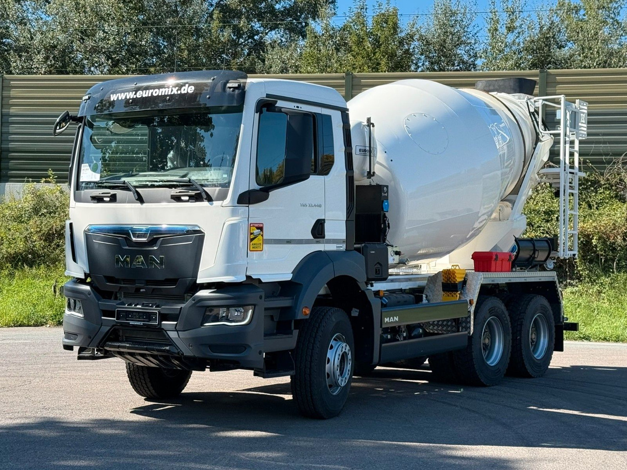 MAN TGS 33.440 / 6X4 Euro6e Euromix MTP EM 7 L - 콘크리트 믹서 트럭 : 사진 1 MAN TGS 33.440 / 6X4 Euro6e Euromix MTP EM 7 L - 콘크리트 믹서 트럭 : 사진 1