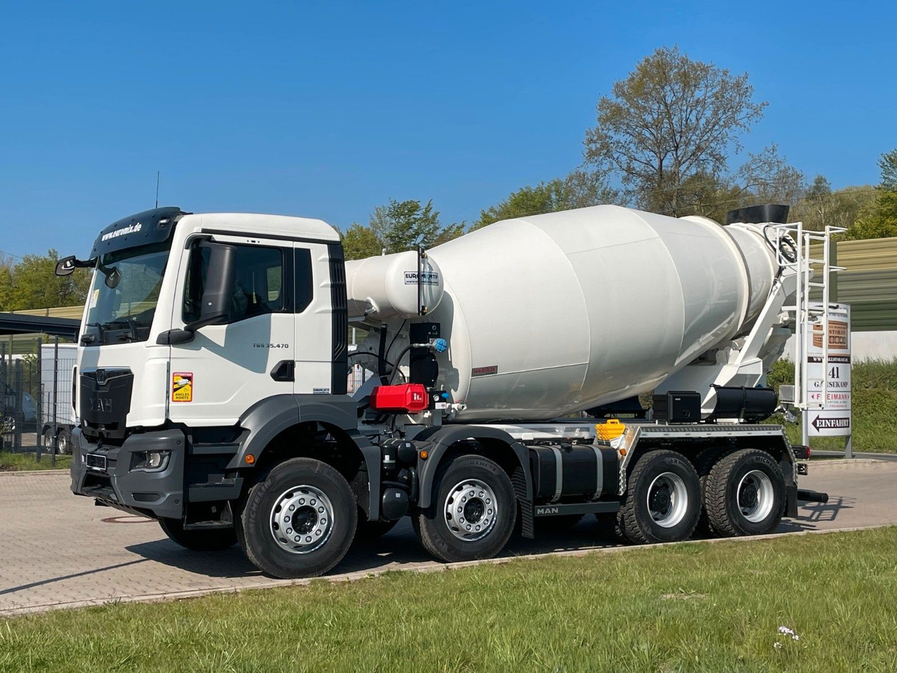 MAN TGS 35.520 8x4 /Euro6e EuromixMTP EM 10 L - 콘크리트 믹서 트럭 : 사진 3 MAN TGS 35.520 8x4 /Euro6e EuromixMTP EM 10 L - 콘크리트 믹서 트럭 : 사진 3