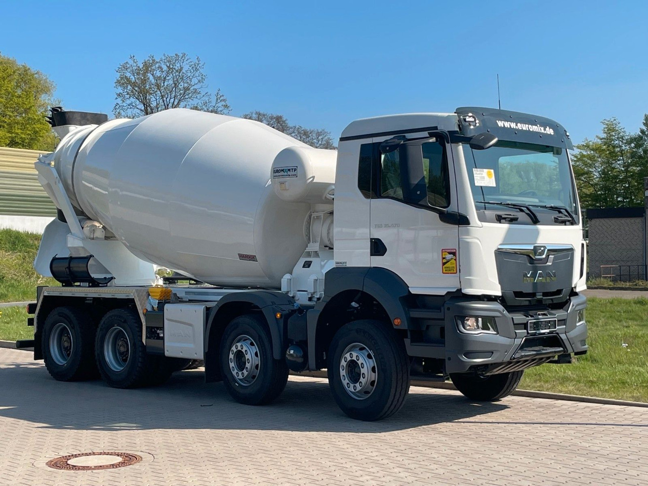 MAN TGS 35.520 8x4 /Euro6e EuromixMTP EM 10 L - 콘크리트 믹서 트럭 : 사진 1 MAN TGS 35.520 8x4 /Euro6e EuromixMTP EM 10 L - 콘크리트 믹서 트럭 : 사진 1