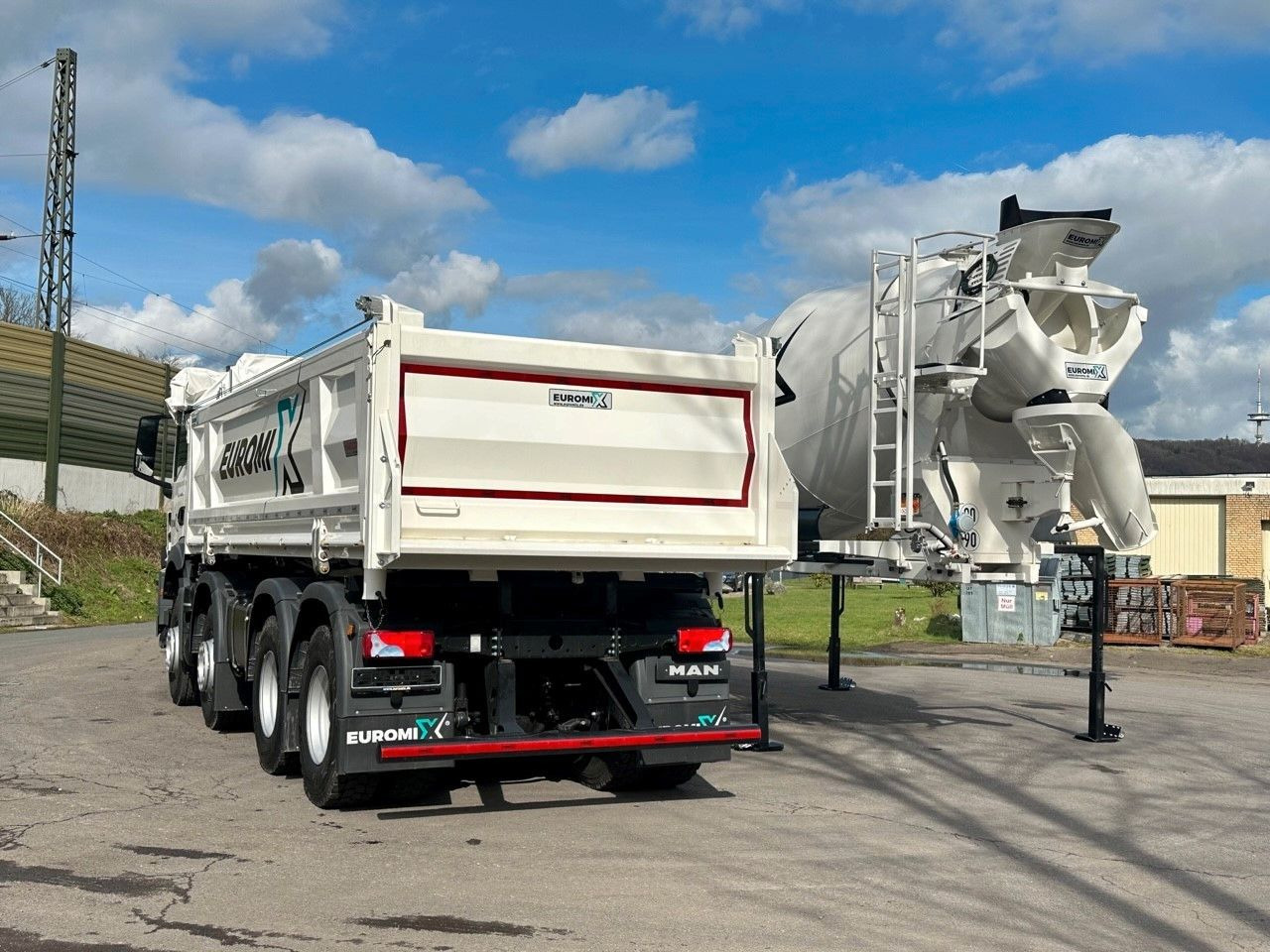 MAN TGS 41.440 8x4 WECHSELSYSTEM KIPPER+MISCHER - 덤프트럭 : 사진 5 MAN TGS 41.440 8x4 WECHSELSYSTEM KIPPER+MISCHER - 덤프트럭 : 사진 5