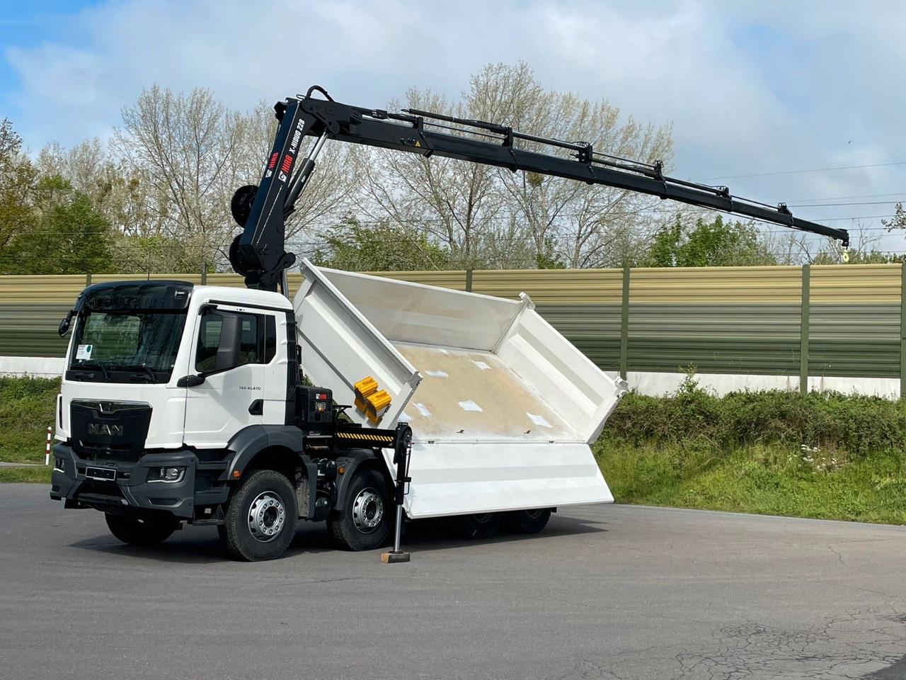 MAN TGS 41.480 8x4/Euro6e Euromix Kipper Hiab 228-6 - 덤프트럭, 크레인 트럭 : 사진 1 MAN TGS 41.480 8x4/Euro6e Euromix Kipper Hiab 228-6 - 덤프트럭, 크레인 트럭 : 사진 1