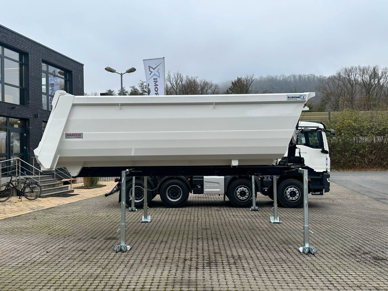 MAN TGS 41.480 8x4 WECHSELSYSTEM KIPPER+MISCHER - 콘크리트 믹서 트럭, 티퍼 본체 : 사진 4 MAN TGS 41.480 8x4 WECHSELSYSTEM KIPPER+MISCHER - 콘크리트 믹서 트럭, 티퍼 본체 : 사진 4