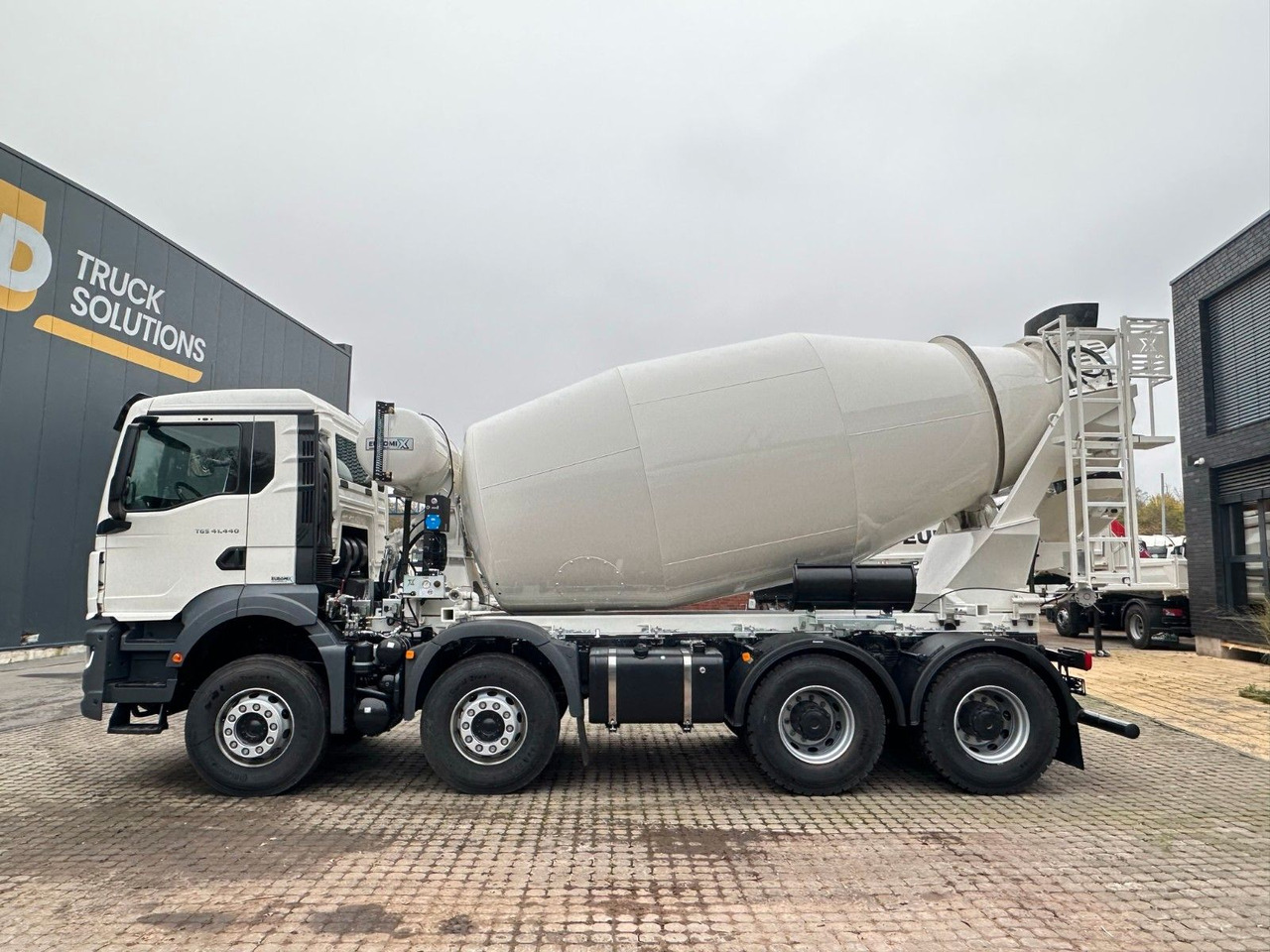 MAN TGS 41.480 8x4 WECHSELSYSTEM KIPPER+MISCHER - 덤프트럭 : 사진 2 MAN TGS 41.480 8x4 WECHSELSYSTEM KIPPER+MISCHER - 덤프트럭 : 사진 2