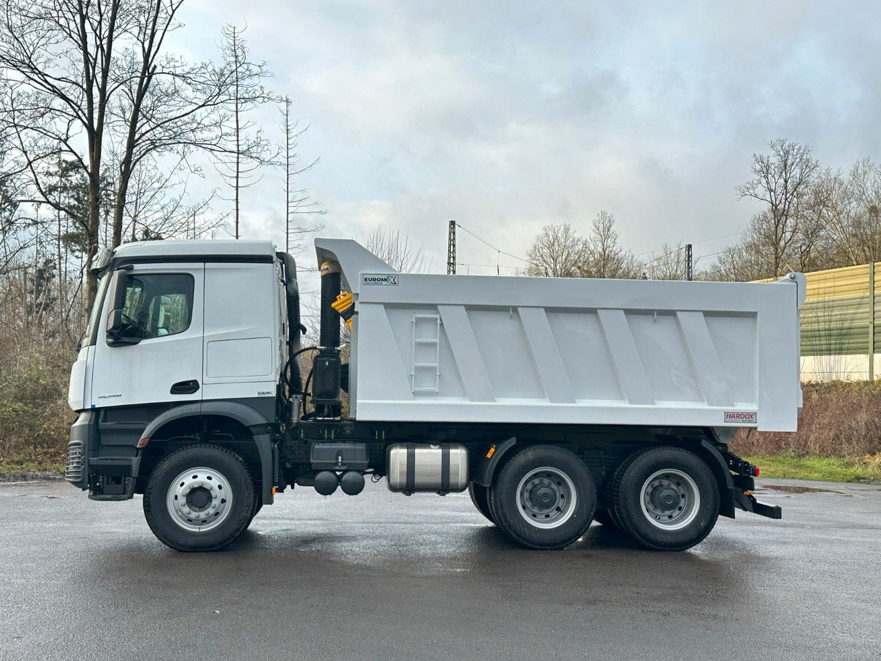 Mercedes-Benz 4048 6X4 Arcos 5 EuromixMTP Dumper Kipper - 덤프트럭 : 사진 5 Mercedes-Benz 4048 6X4 Arcos 5 EuromixMTP Dumper Kipper - 덤프트럭 : 사진 5