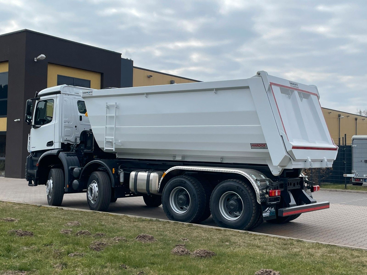 Mercedes-Benz 4142 8X4 Mulden- Kipper - EuromixMTP - 덤프트럭 : 사진 4 Mercedes-Benz 4142 8X4 Mulden- Kipper - EuromixMTP - 덤프트럭 : 사진 4