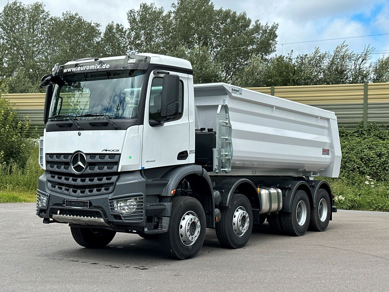 Mercedes-Benz 4142 8X4 Mulden- Kipper - EuromixMTP - 덤프트럭 : 사진 2 Mercedes-Benz 4142 8X4 Mulden- Kipper - EuromixMTP - 덤프트럭 : 사진 2