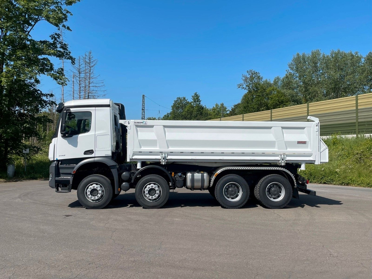 Mercedes-Benz 4145 8X4 Euromix EMT 3-Seiten-Kipper - 덤프트럭 : 사진 3 Mercedes-Benz 4145 8X4 Euromix EMT 3-Seiten-Kipper - 덤프트럭 : 사진 3
