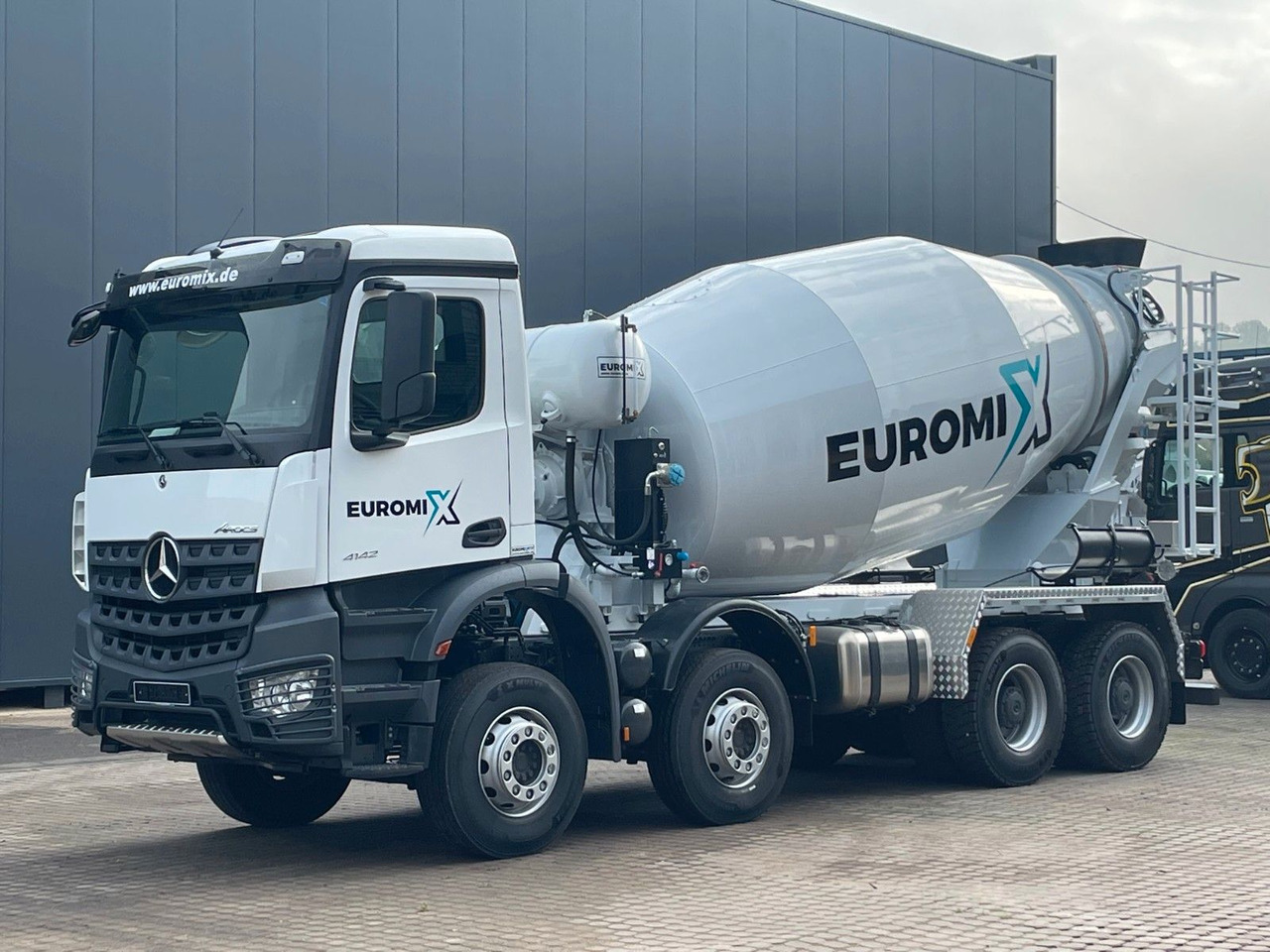 Mercedes-Benz AROCS 5 4142 B 8X4 Euro 3 EuromixMTP EM 10 - 콘크리트 믹서 트럭 : 사진 1 Mercedes-Benz AROCS 5 4142 B 8X4 Euro 3 EuromixMTP EM 10 - 콘크리트 믹서 트럭 : 사진 1