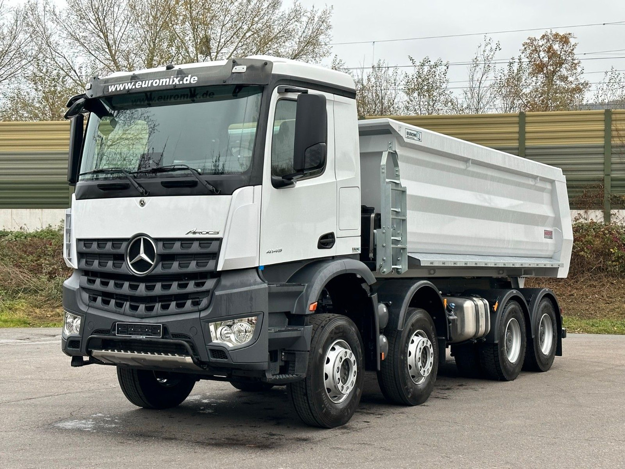 Mercedes-Benz AROCS 5 4145 8X4 E6e EuromixMTP 18m³ Kipper - 덤프트럭 : 사진 2 Mercedes-Benz AROCS 5 4145 8X4 E6e EuromixMTP 18m³ Kipper - 덤프트럭 : 사진 2