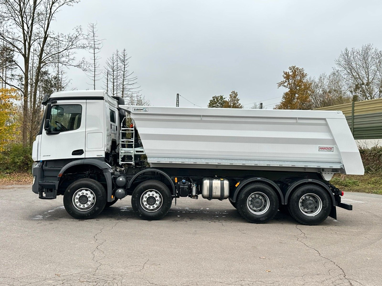 Mercedes-Benz AROCS 5 4145 8X4 E6e EuromixMTP 18m³ Kipper - 덤프트럭 : 사진 4 Mercedes-Benz AROCS 5 4145 8X4 E6e EuromixMTP 18m³ Kipper - 덤프트럭 : 사진 4