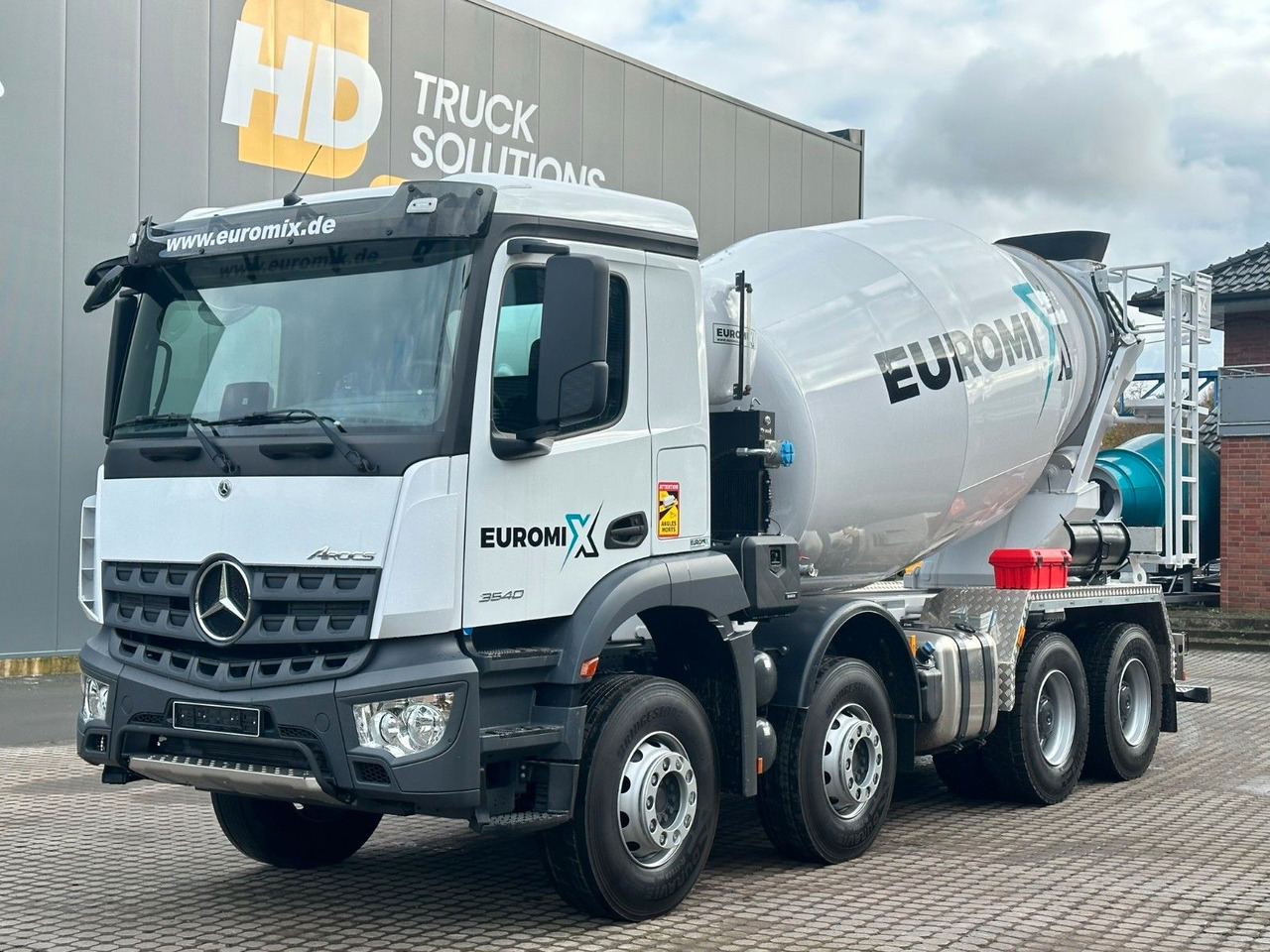 Mercedes-Benz Arocs 5 3540 8x4 EURO 6e EuromixMTP EM 9 L - 콘크리트 믹서 트럭 : 사진 2 Mercedes-Benz Arocs 5 3540 8x4 EURO 6e EuromixMTP EM 9 L - 콘크리트 믹서 트럭 : 사진 2