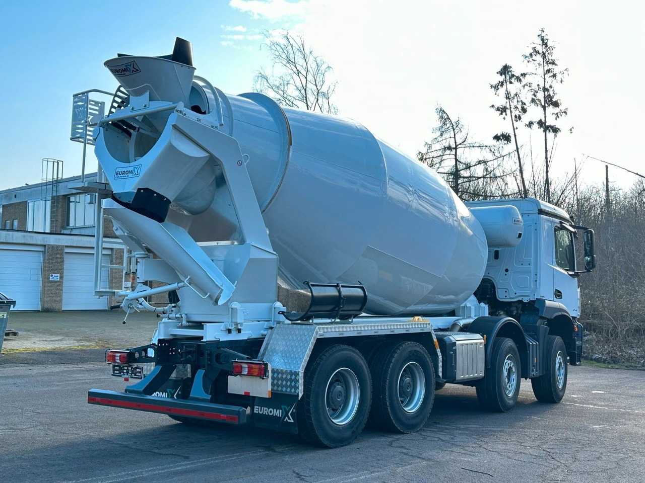 Mercedes-Benz Arocs 5 3743 8X4 / Euro6e EuromixMTP EM 10 L - 콘크리트 믹서 트럭 : 사진 5 Mercedes-Benz Arocs 5 3743 8X4 / Euro6e EuromixMTP EM 10 L - 콘크리트 믹서 트럭 : 사진 5