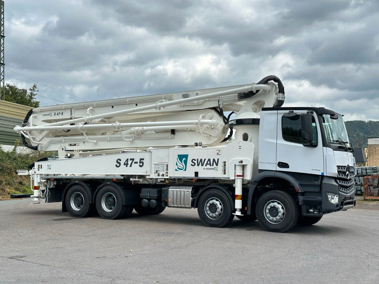 콘크리트 믹서 트럭 Mercedes-Benz Arocs 5 4142  8x4 SWAN TSP 47-5 160RZ ( 47m ) : 사진 11