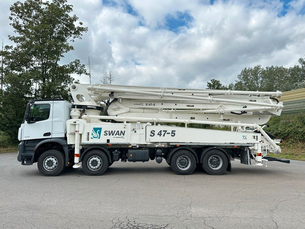 Mercedes-Benz Arocs 5 4142 8x4 SWAN TSP 47-5 160RZ ( 47m ) - 콘크리트 펌프 트럭 : 사진 4 Mercedes-Benz Arocs 5 4142 8x4 SWAN TSP 47-5 160RZ ( 47m ) - 콘크리트 펌프 트럭 : 사진 4