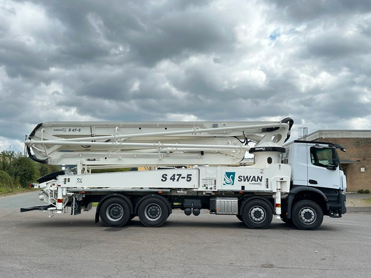 콘크리트 믹서 트럭 Mercedes-Benz Arocs 5 4142  8x4 SWAN TSP 47-5 160RZ ( 47m ) : 사진 10