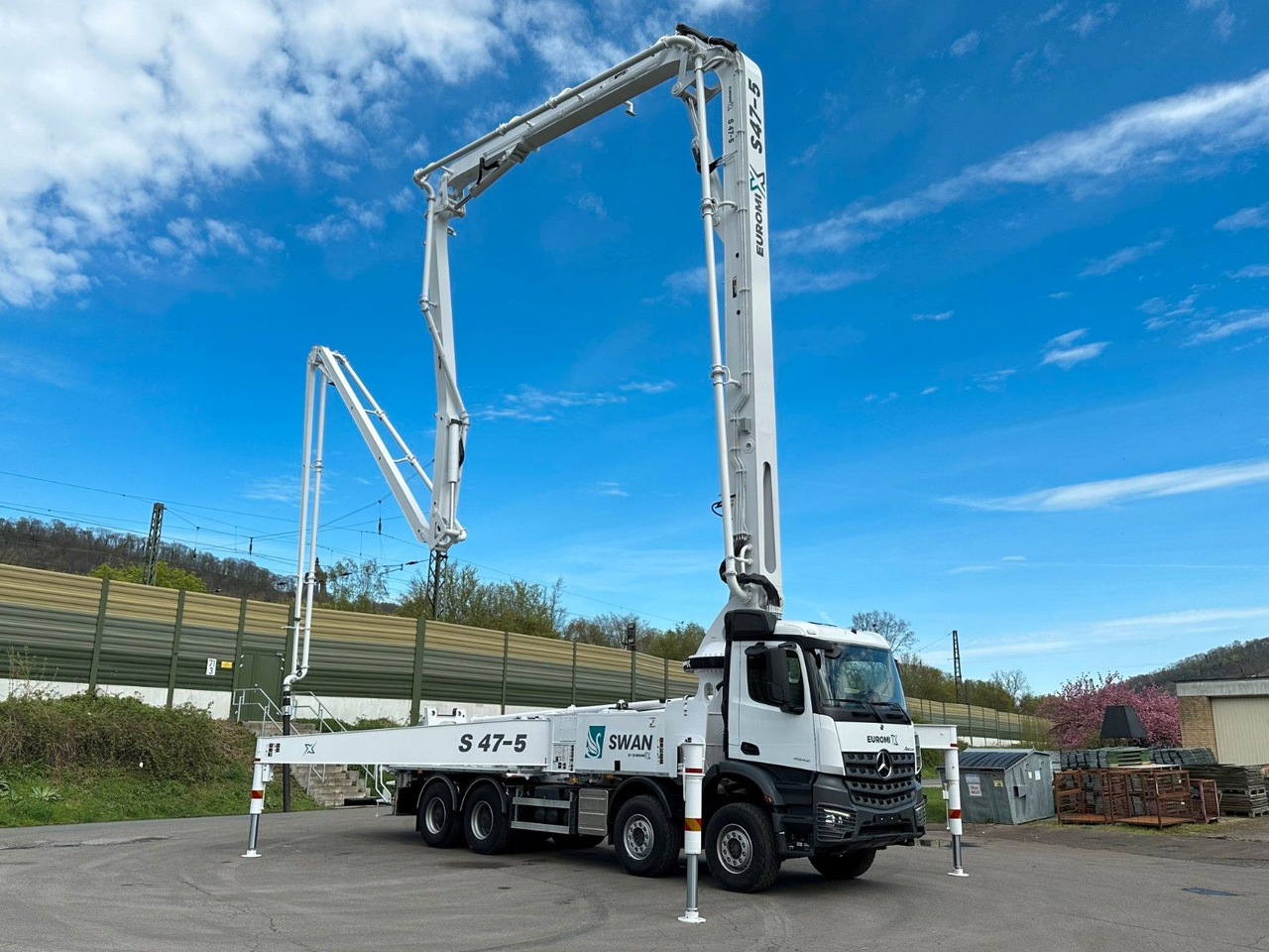 Mercedes-Benz Arocs 5 4542 8x4 SWAN TSP 47-5 160RZ ( 47m ) - 콘크리트 펌프 트럭 : 사진 1 Mercedes-Benz Arocs 5 4542 8x4 SWAN TSP 47-5 160RZ ( 47m ) - 콘크리트 펌프 트럭 : 사진 1