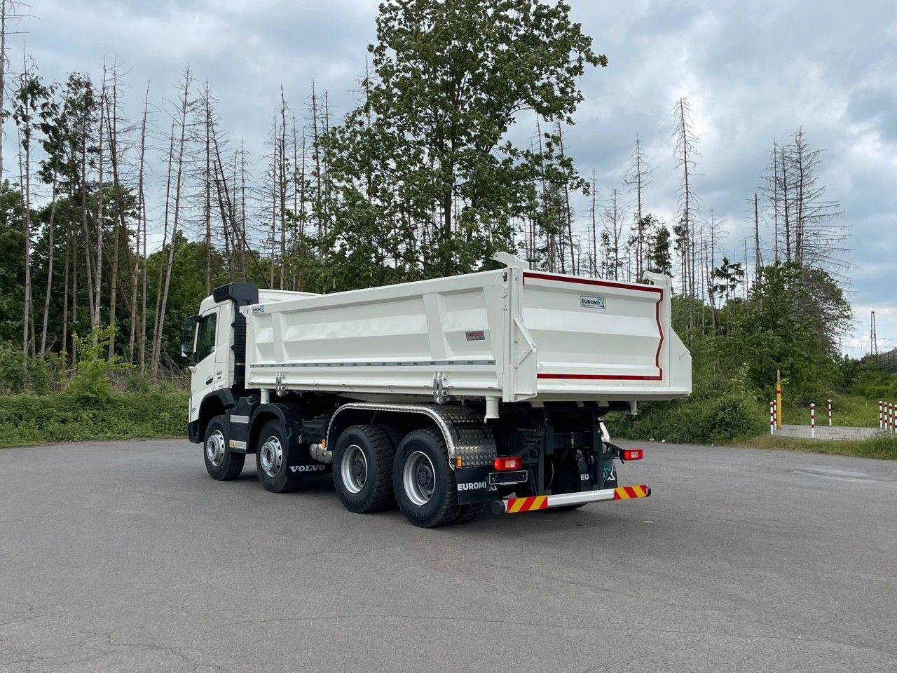 Volvo FMX 500 8X4 Retarder EuromixMTP Kipper - 덤프트럭 : 사진 3 Volvo FMX 500 8X4 Retarder EuromixMTP Kipper - 덤프트럭 : 사진 3