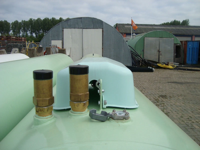 De Visser Propaan/Butaan LPG tank 9100 L gastank Propaan/Butaan LPG tank 9100 L (4,55 ton) Gastank Ø 1250 including tank fittings ID 11.10 L: 7790mm, 1350kg option of heating spiral - 연료 탱크 트럭 용 : 사진 3 De Visser Propaan/Butaan LPG tank 9100 L gastank Propaan/Butaan LPG tank 9100 L (4,55 ton) Gastank Ø 1250 including tank fittings ID 11.10 L: 7790mm, 1350kg option of heating spiral - 연료 탱크 트럭 용 : 사진 3