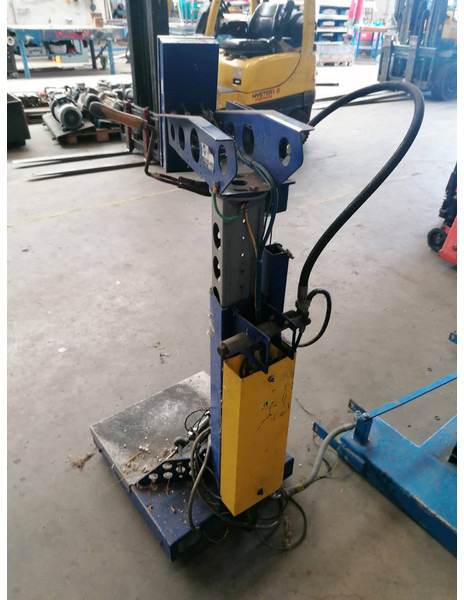 Filling unit Electronic scale gasbottle filling unit with push buttons LPG, GPL - 건설기계 : 사진 2 Filling unit Electronic scale gasbottle filling unit with push buttons LPG, GPL - 건설기계 : 사진 2