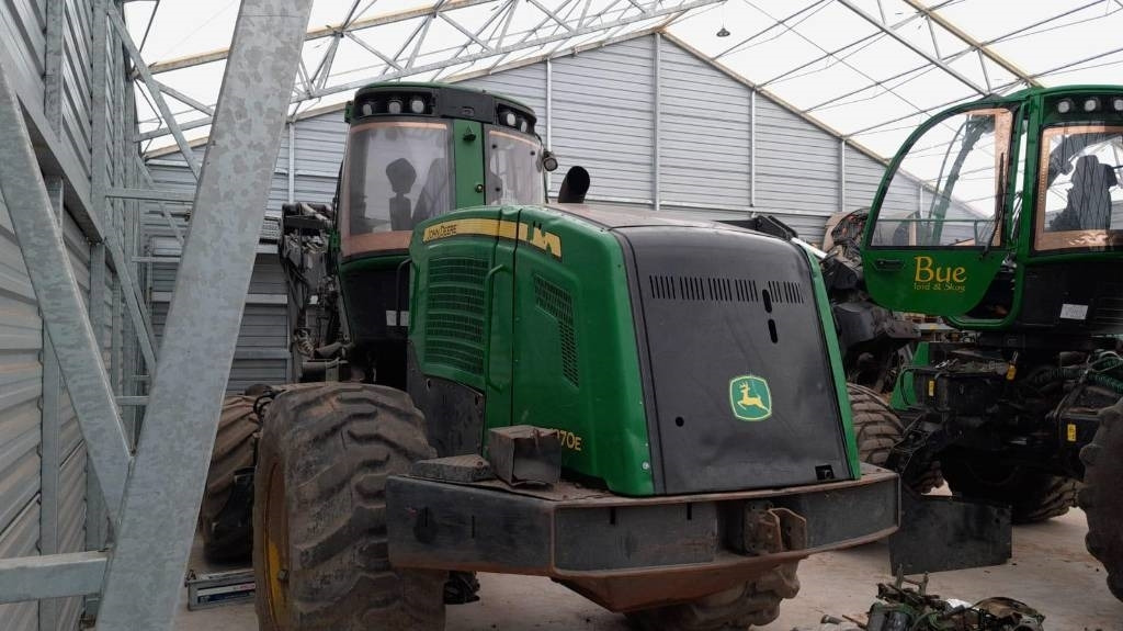 John Deere 1270 E  - 산림용 수확기 : 사진 2 John Deere 1270 E  - 산림용 수확기 : 사진 2