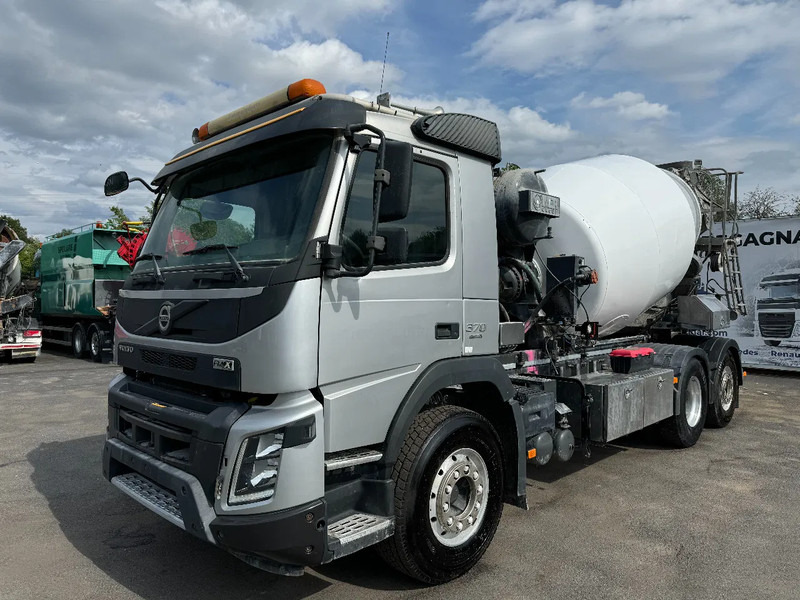 Volvo FMX 370 6x2*4, Mixer + Hydraulic-slide, 2015 - 콘크리트 믹서 트럭 : 사진 3 Volvo FMX 370 6x2*4, Mixer + Hydraulic-slide, 2015 - 콘크리트 믹서 트럭 : 사진 3