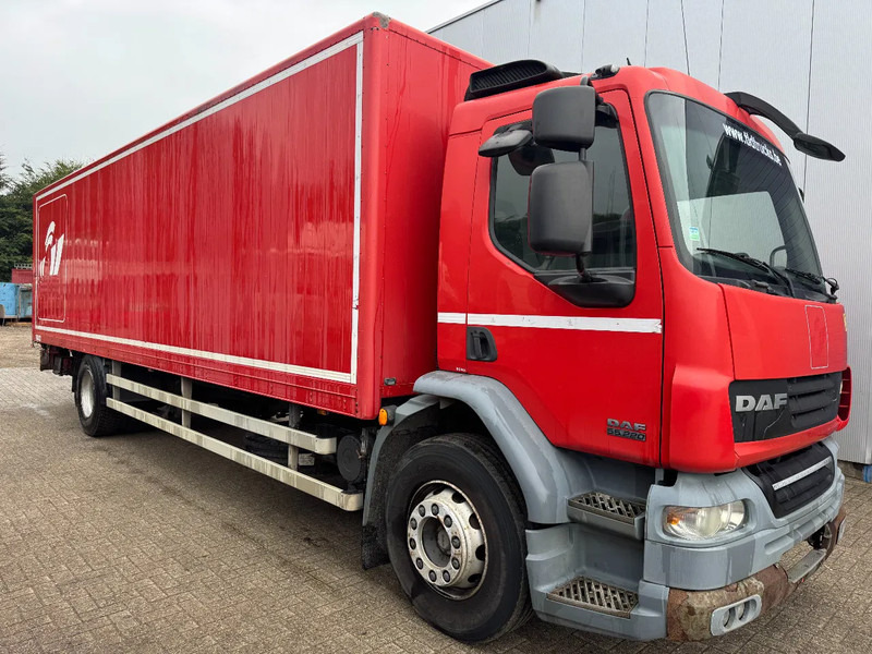 DAF LF 55.220 **MANUAL GEARBOX-EURO4-BELGIAN TRUCK** - 박스 트럭 : 사진 3 DAF LF 55.220 **MANUAL GEARBOX-EURO4-BELGIAN TRUCK** - 박스 트럭 : 사진 3