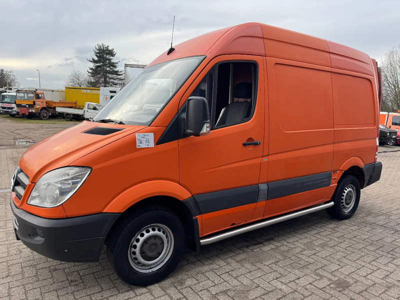 Mercedes-Benz Sprinter 310 310 - 패널 밴 : 사진 1 Mercedes-Benz Sprinter 310 310 - 패널 밴 : 사진 1