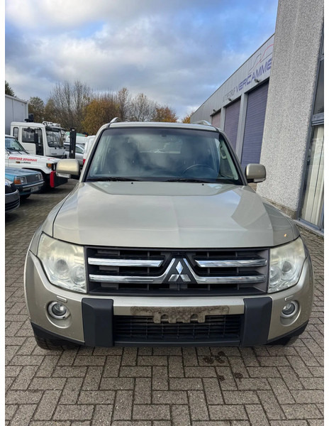 Mitsubishi Pajero **3200TD-AUTOMAAT-AC-TOPSHAPE-LICHTE VRACHT** - 밴 : 사진 2 Mitsubishi Pajero **3200TD-AUTOMAAT-AC-TOPSHAPE-LICHTE VRACHT** - 밴 : 사진 2